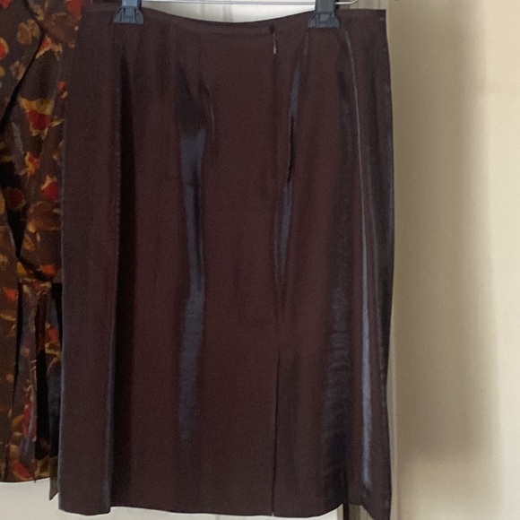 Shiny Material, But is Sooo Nice - Picture 5 of 5